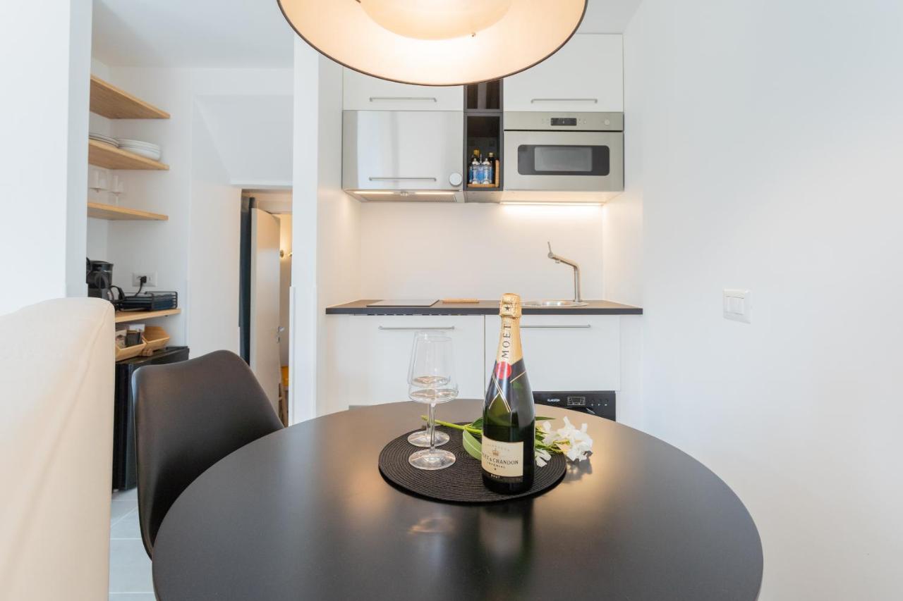 P Terrace - Lake View By Rent All Como Apartment ลาโญ ภายนอก รูปภาพ