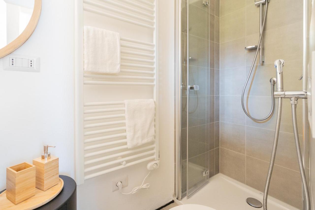 P Terrace - Lake View By Rent All Como Apartment ลาโญ ภายนอก รูปภาพ